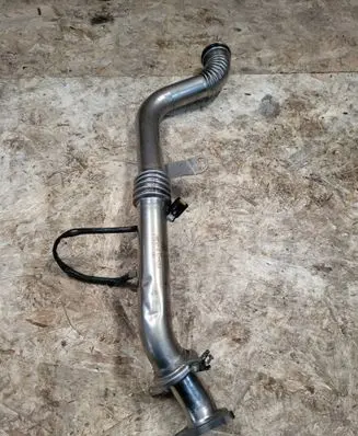 BMW 5 G30 G31 G38 EGR valve line/pipe/hose 8576479 1717100051 1417170