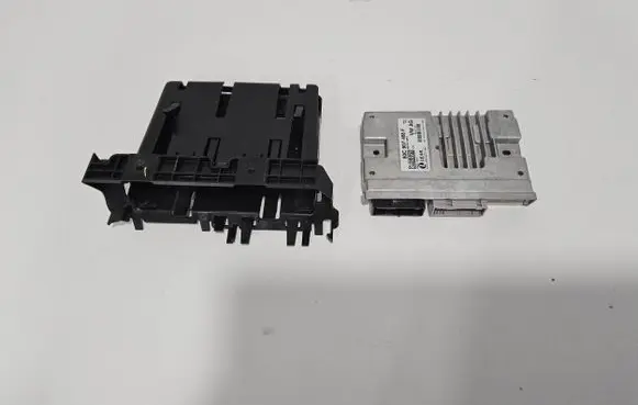 Audi S5 F5 Gateway control module 80C907468F 80B907468B 80C907468