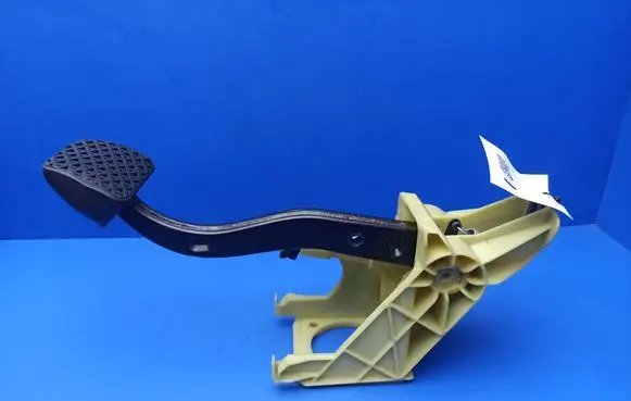BMW 7 E65 E66 Brake pedal 6752517 1160421 352111604212