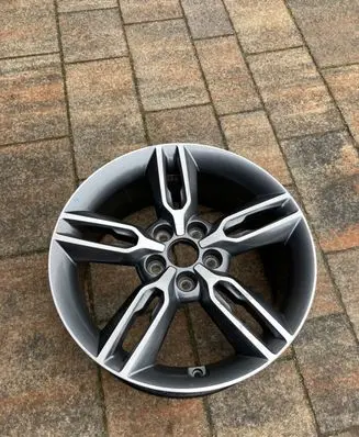 Hyundai Tucson TL R18 alloy rim 