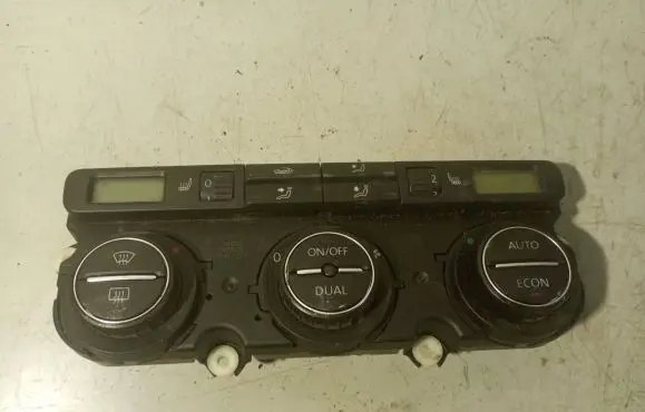 Volkswagen PASSAT B6 Climate control unit