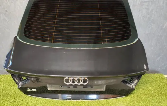 Tailgate/trunk/boot lid