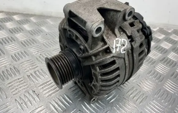 Mercedes-Benz C W204 Generator/alternator A0131546302 0124525171
