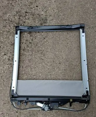 Opel Zafira C Sunroof frame 
