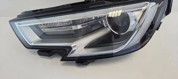 Audi A3 S3 8V Headlight/headlamp 8V0941005E 90104556 39880734