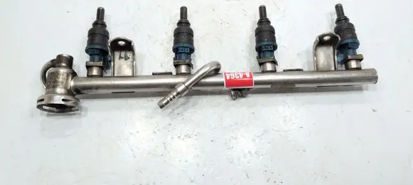 Audi A4 S4 B5 8D Fuel main line pipe 058133681B