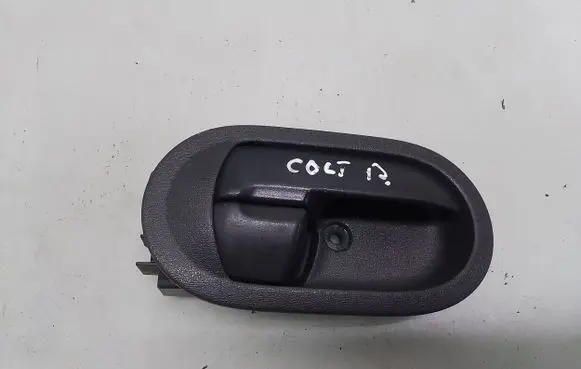 Mitsubishi Colt Front door interior handle