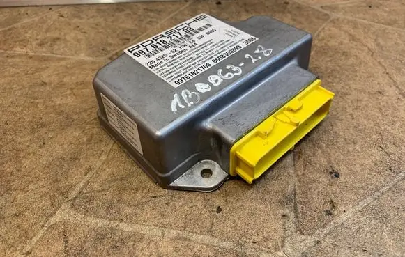 Porsche Boxster 987 Airbag control unit/module 99761821708