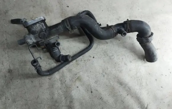 Ford Galaxy Engine coolant pipe/hose 038121133J