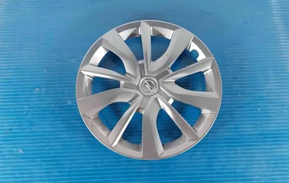 Opel Astra L R16 wheel hub/cap/trim 9832850480