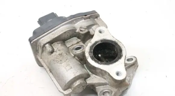 Nissan Qashqai EGR valve 147102557R
