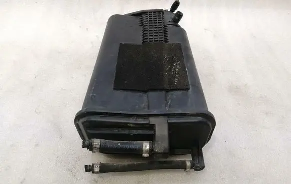 Mercedes-Benz CL C215 Active carbon filter fuel vapour canister A0004768332