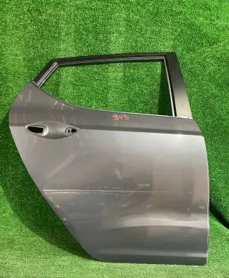 Hyundai i10 Rear door