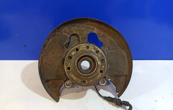 Saab 9-3 Ver2 Front wheel hub 93186387 12847526