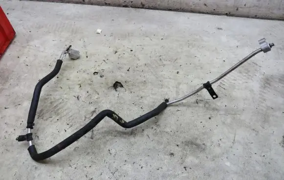 Jaguar XJ X351 Air conditioning (A/C) pipe/hose