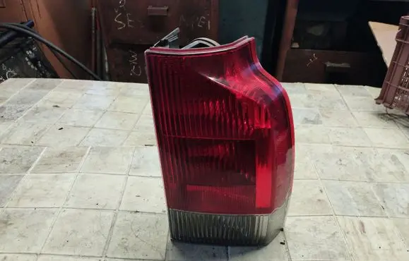 Volvo V70 Rear/tail lights 9154498ECE 9154498USA 9154502