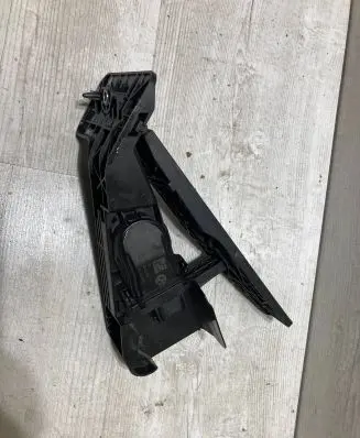 BMW 1 F20 F21 Accelerator throttle pedal 6853176