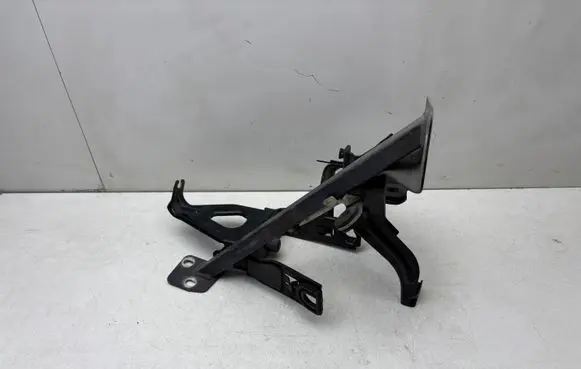 Audi A8 S8 D3 4E ABS pump bracket 4E0614119N