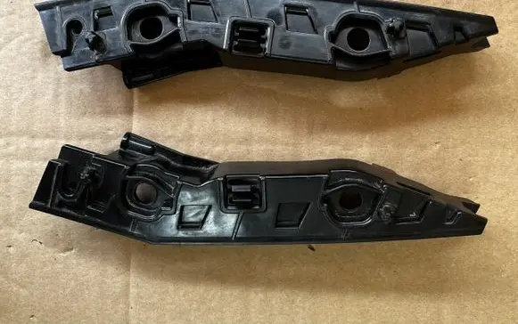 Skoda Kamiq Front bumper mounting bracket 658807184
