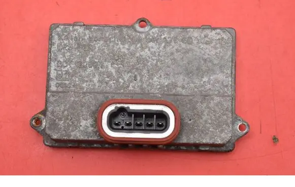 Nissan Primera Voltage converter/converter module 5DV008290-00