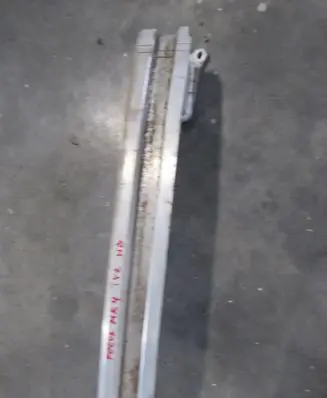 Ford Focus Rear bumper support beam 