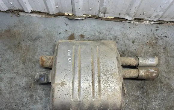 BMW 5 E39 Rear muffler/silencer tail pipe 