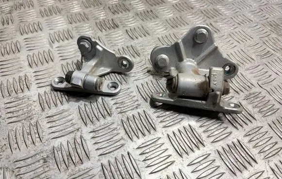 Mercedes-Benz R W251 Rear door hinge set 