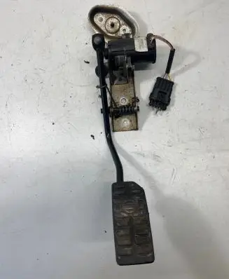 Nissan Almera Tino Accelerator throttle pedal 0281002425 285401994 110702MA10094