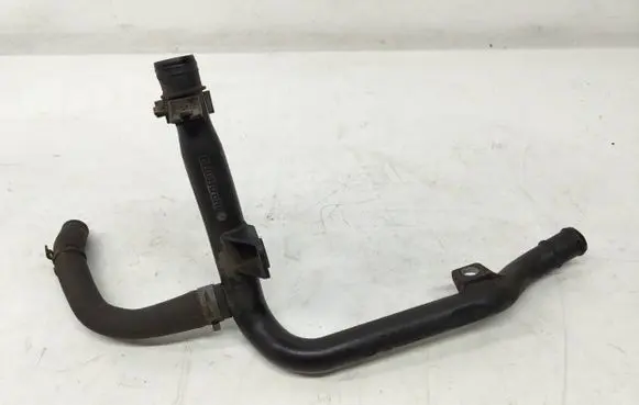 Volkswagen PASSAT B6 Engine coolant pipe/hose 03L121065T