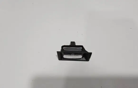 Toyota Sienna XL40 IV Number plate light 8127006031