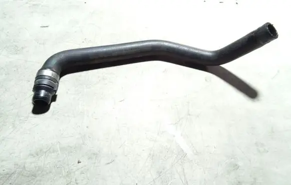 Infiniti Q50 Engine coolant pipe/hose