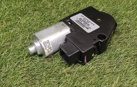 Sunroof motor/actuator