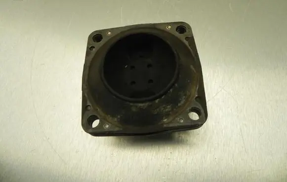 Toyota Urban Cruiser (XP110) Engine mount bracket VD9288