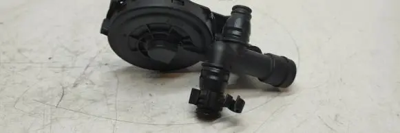 Audi A6 S6 C5 4B Breather/breather pipe/hose 06cc103245