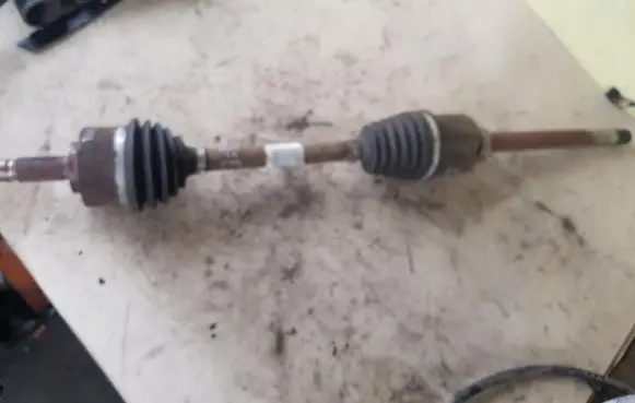 Mercedes-Benz Vito Viano W447 Front driveshaft A4473305000