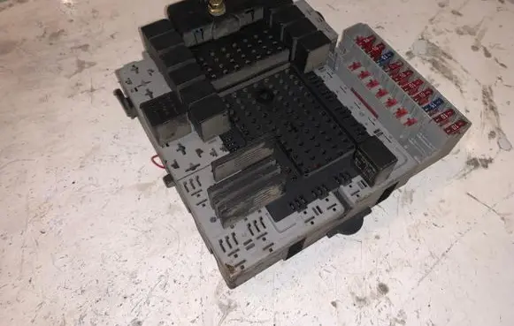 Volvo S80 Fuse box set 9494673 A23910