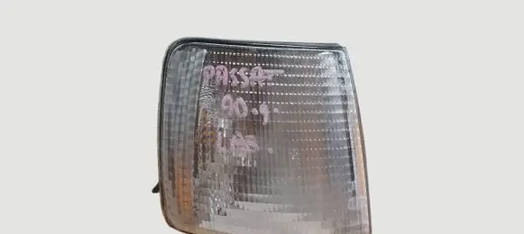 Volkswagen PASSAT B3 Front indicator light 6R0142767 HELLA GERMANY