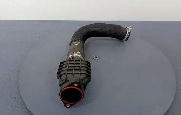Peugeot 208 I Air intake hose/pipe 9675348580