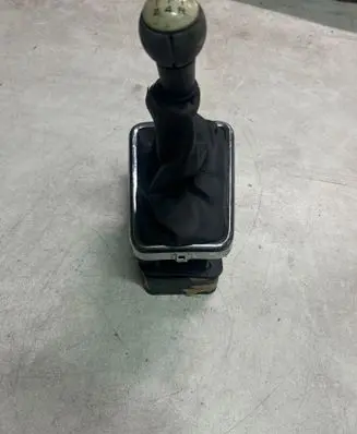 Peugeot 407 Gear shifter/selector 9658259780