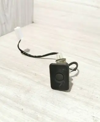 Mazda CX-5 Tailgate opening switch GS2A676S0