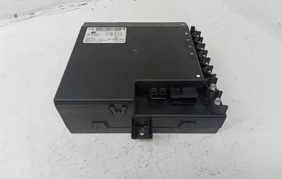 Mercedes-Benz S W221 Battery control module A2215400401 A2215458232 A2214420655