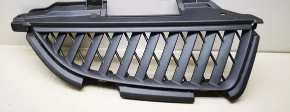 Mitsubishi Grandis Front bumper upper radiator grill MN145456