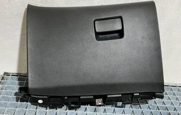 Opel Astra J Glove box 13262608 498951029 13373797