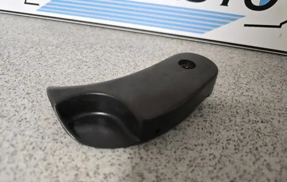 BMW 3 E46 Engine bonnet (hood) release handle 8223163