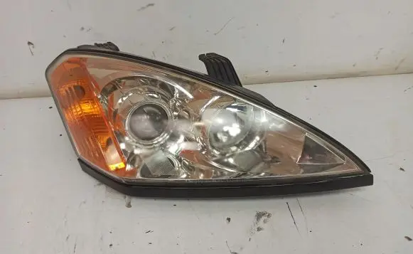 SsangYong Kyron Headlight/headlamp 1080904