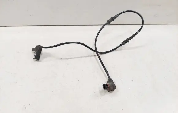 Mercedes-Benz CLC CL203 ABS brake wheel speed sensor 2105407781 A2035401505