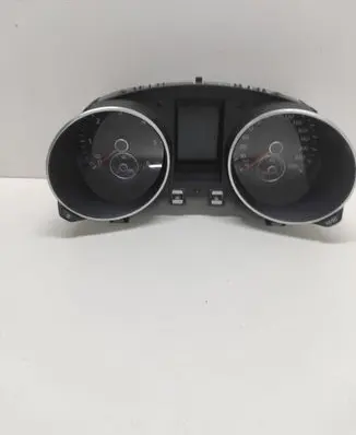 Volkswagen Golf VI Speedometer (instrument cluster) 5K0920860E