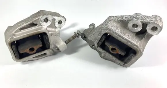 Ram 1500 Engine mount vacuum valve 05038872AB 05038871AB
