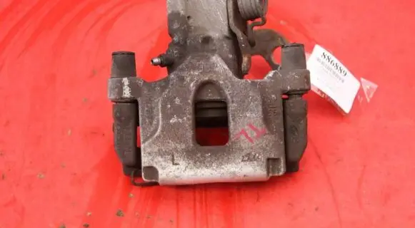 Honda Civic X Rear brake caliper