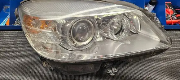 Mercedes-Benz C W204 Headlight/headlamp